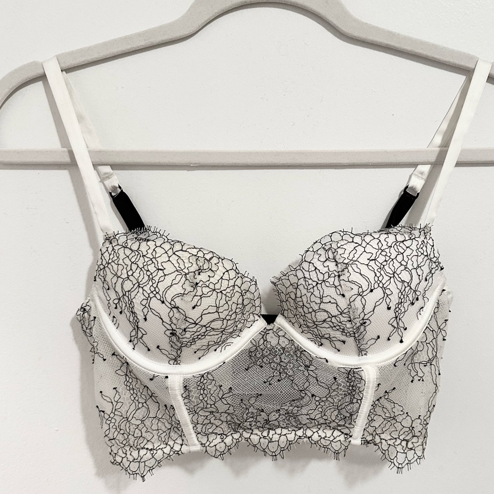 Victoria Secret Women’s Very Sexy Demi-Buste (2013)